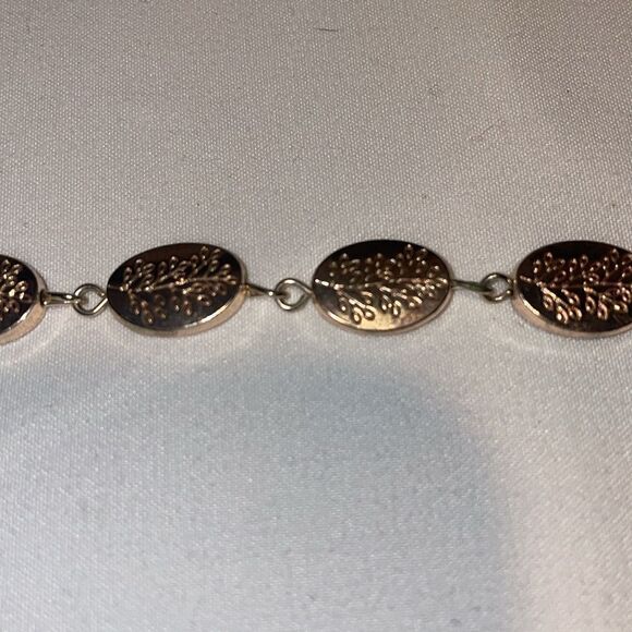 Bracelet with oval pendants - Picture 4 of 5